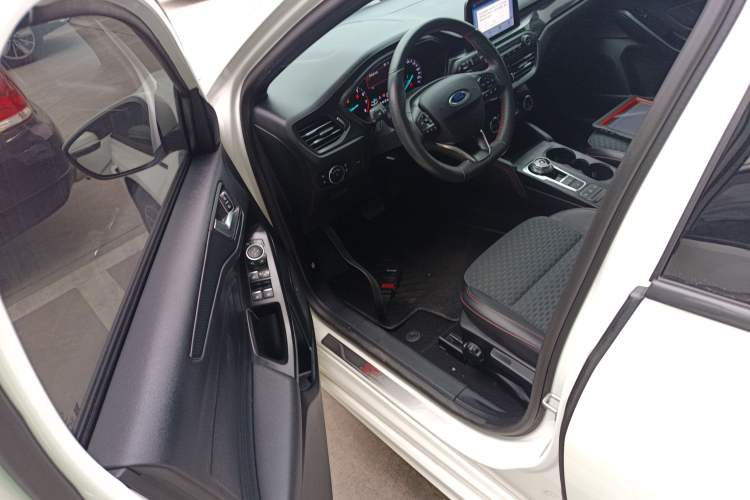 Used Ford Focus 2020 Sedan EcoBoost 180 Automatic ST Line
