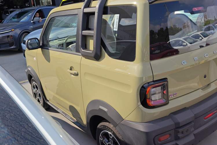 Used  Panda 2025 210km Panda Rider
