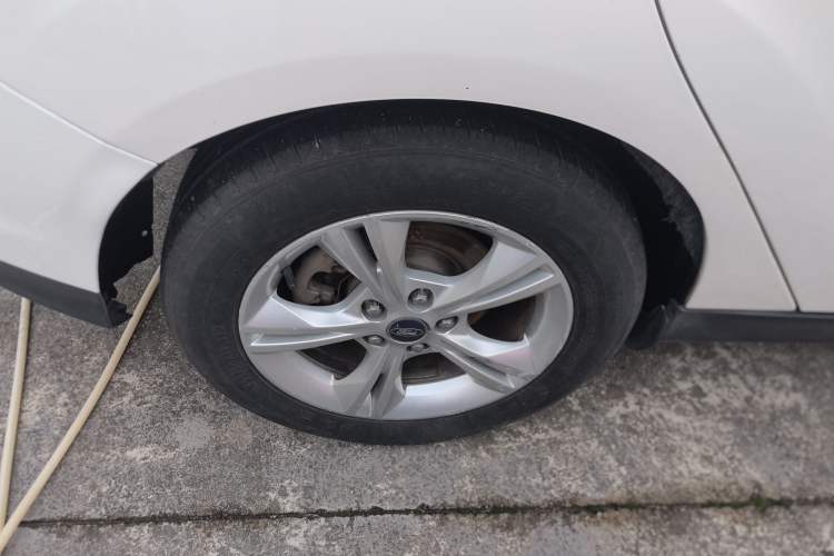 Used Ford Focus 2012 Hatchback 1.6L Automatic Fashion Edition
