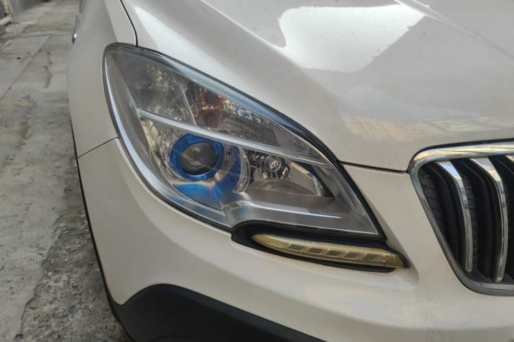 Used Buick Encore 2014 1.4T Automatic All-Wheel-Drive Flagship Edition
