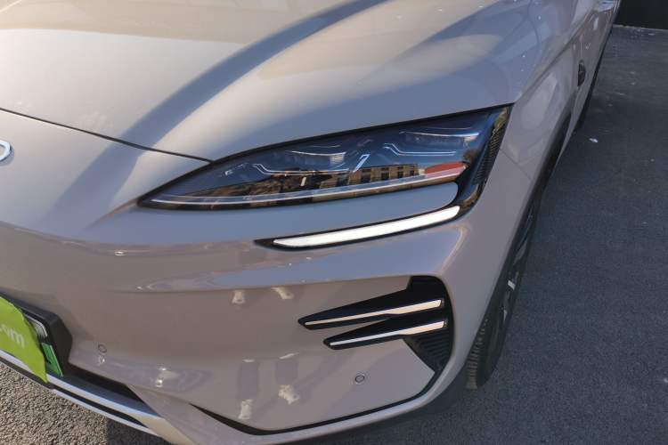 Used BYD Song PLUS New Energy 2025 EV Intelligent Driving Version 520km Premium Model
