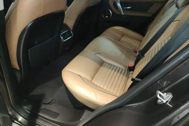 Used Land Rover Discovery Sport 2024 Luxury Custom Edition
