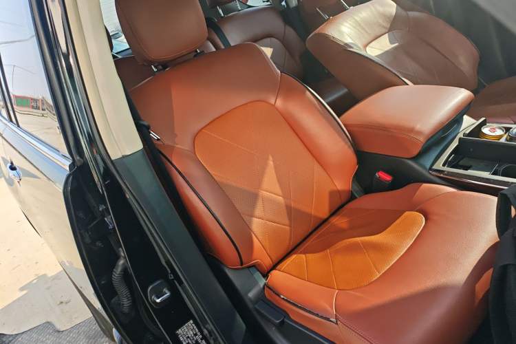 Used Nissan Patrol (Parallel Import) 2018 4.0L Automatic 7-Seater Middle East Version
