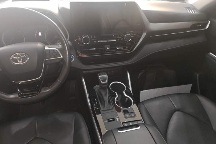 Used Toyota Highlander 2022 Dual-Engine 2.5L Four-Wheel Drive Prestige Version 7 Seats