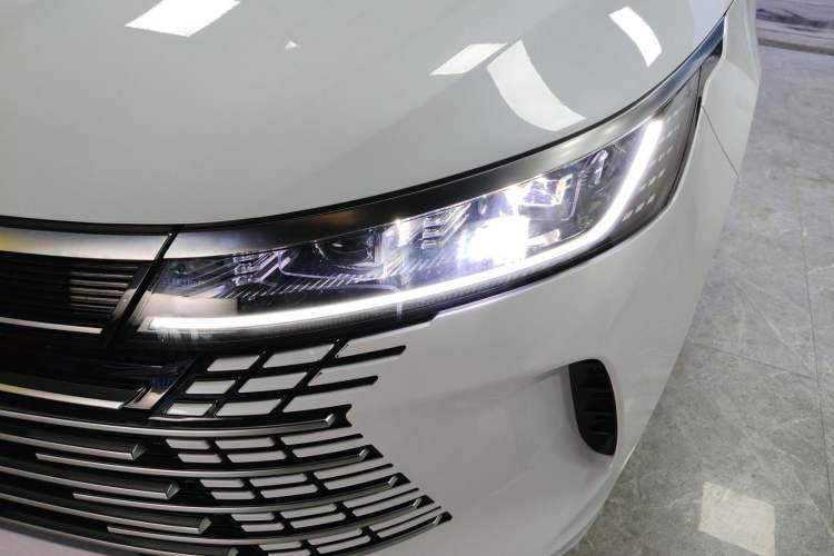 Used BYD Destroyer 05 2024 HONOR Edition DM-i 55KM Luxury Model
