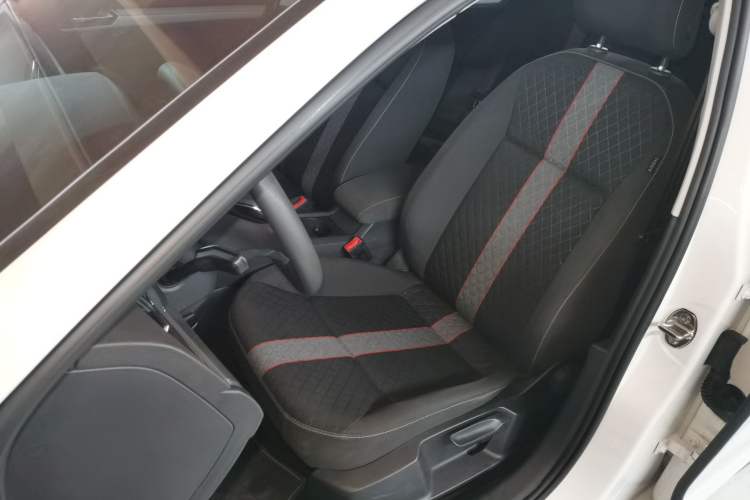 Used Volkswagen Lamando 2019 230TSI DSG Fashion Edition China VI
