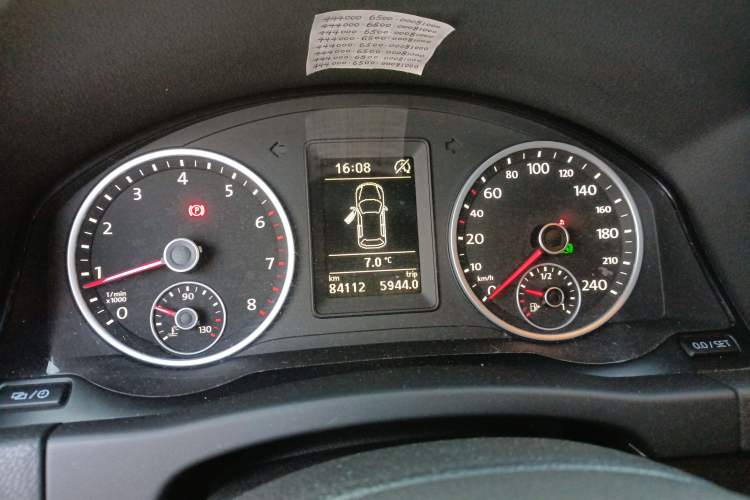 Used Volkswagen Tiguan 2016 280TSI Automatic Two-Wheel-Drive Silk Road Style Edition