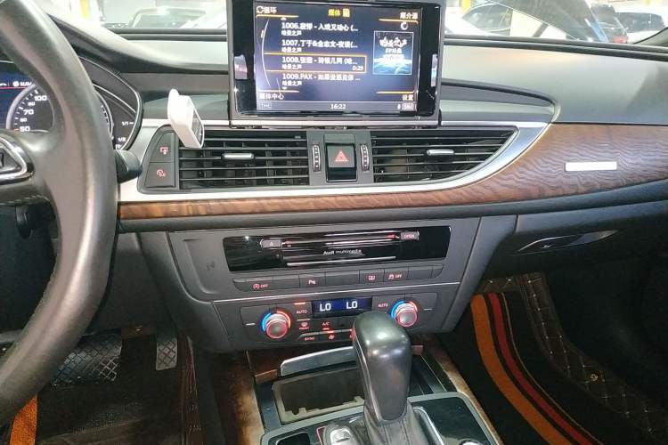 Used Audi A6L 2018 30th Anniversary Edition 45 TFSI quattro Sport model
