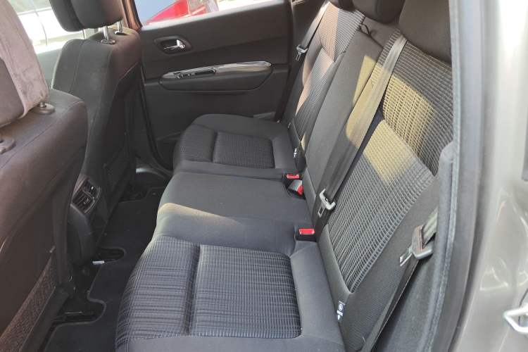 Used Peugeot 3008 2016 1.6THP Automatic Classic Edition