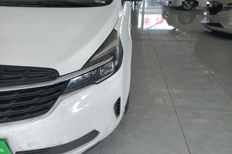 Used Buick GL8 2021 Land Cruiser Executive Class 652T Smart Luxury Model
