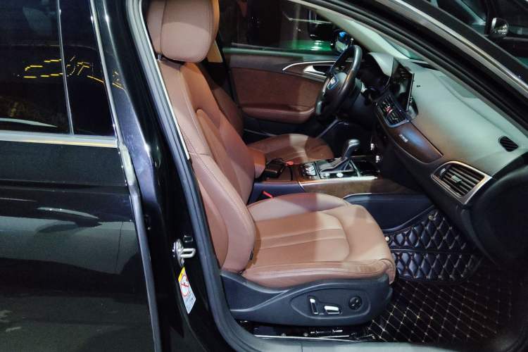 Used Audi A6L 2018 30th Anniversary Edition 45 TFSI quattro Luxury Model
