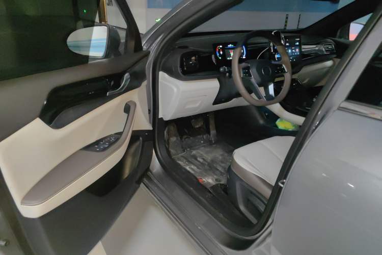 Used BYD Qin PLUS 2023 Champion Edition DM-i 55KM Leading Model