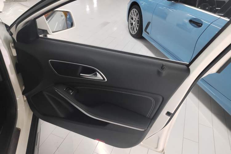 Used Mercedes-Benz GLA 2017 GLA 200 Fashion Model