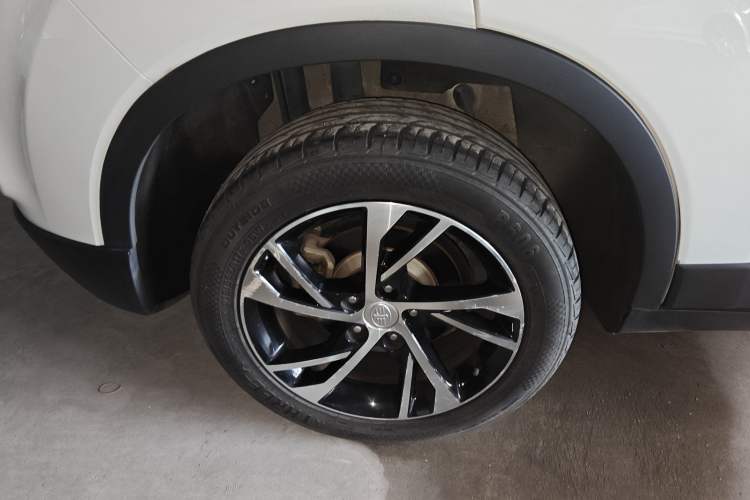 Used Bestune X40 2019 1.6L Automatic Luxury Version China V Emission Standard