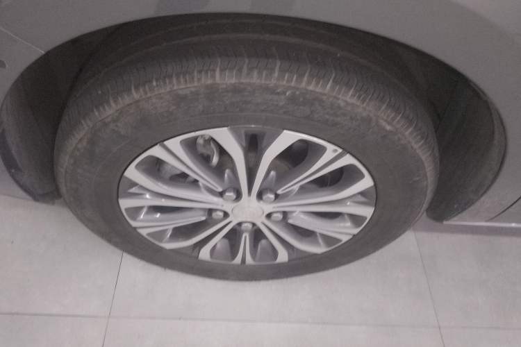 Used Buick GL8 2022 Land Cruiser Executive Class 652T Comfort Model
