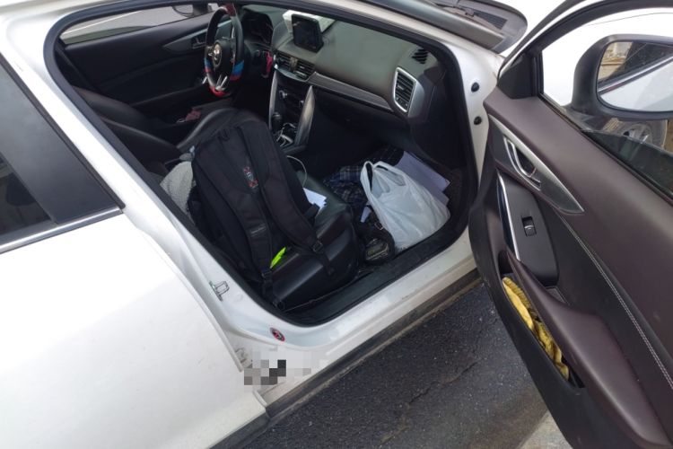 Used Mazda CX-4 2018 2.0L Automatic Two-Wheel Drive Blue Sky Premium Upgrade Version China VI Standard
