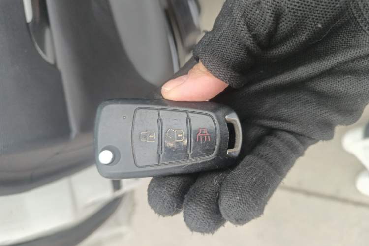 Used Haval H5 Classic 2013 Zhizun Edition 2.0L Manual Two-Wheel Drive Entry-Level Model