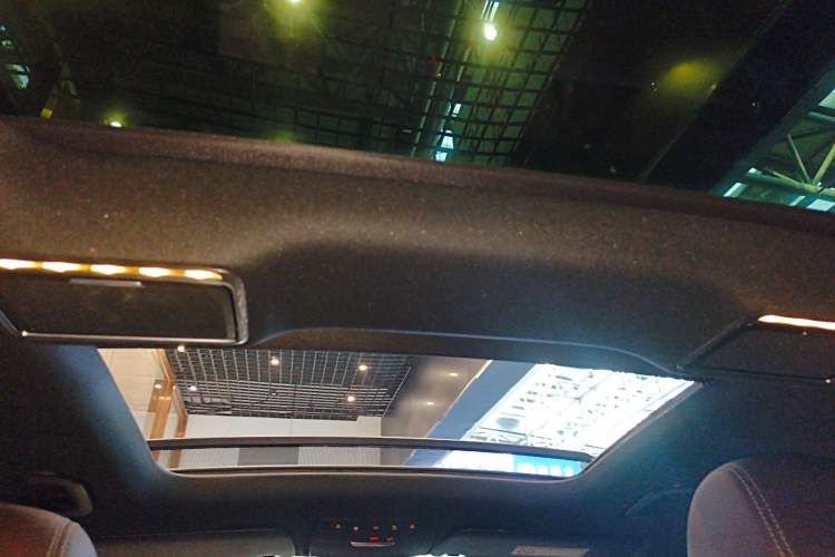 Used Mercedes-Benz GLC 2020 Facelifted GLC 260 L 4MATIC Dynamic Edition
