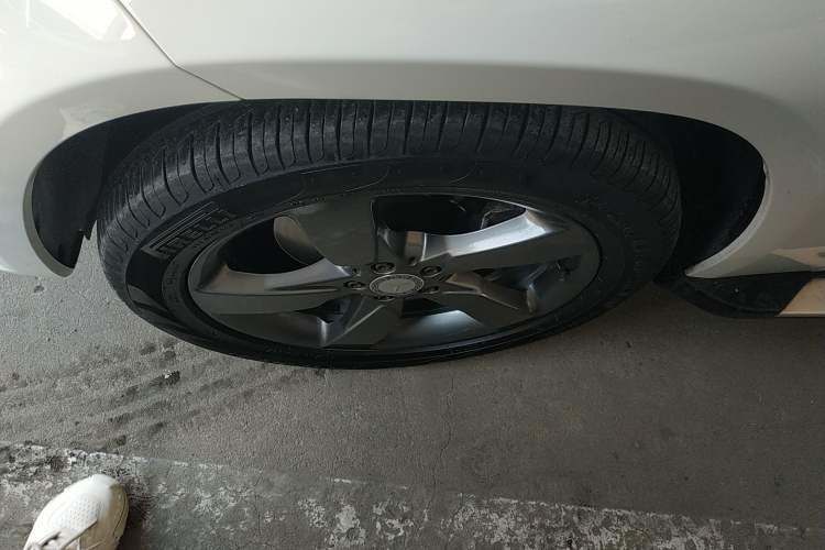 Used Mercedes-Benz GLK-Class 2013 GLK 300 4MATIC Dynamic Sunroof Model