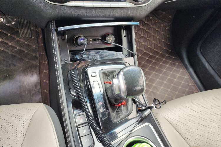 Used Baojun 730 2017 1.5T DCT Fashion Edition 7-Seater China V Emission Standard