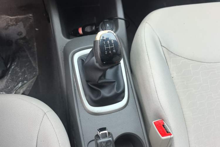 Used Chevrolet Sail 2015 Sail 3 1.5L Manual with Ideal Sunroof Edition
