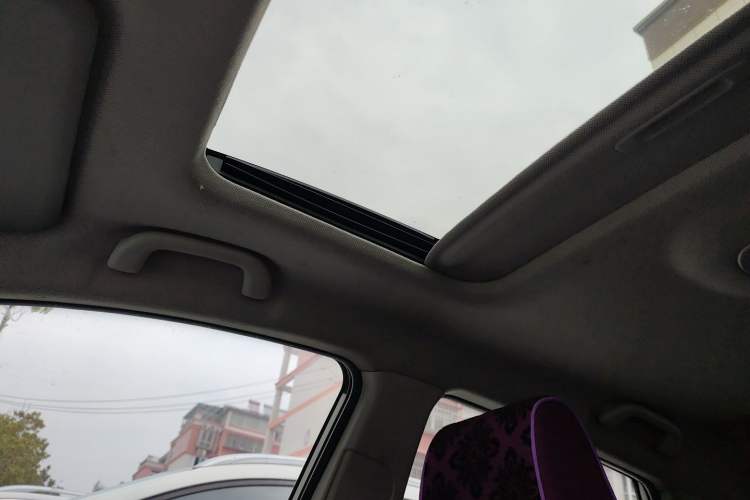 Used  Refine S3 2016 1.5L Manual Luxury Smart Version
