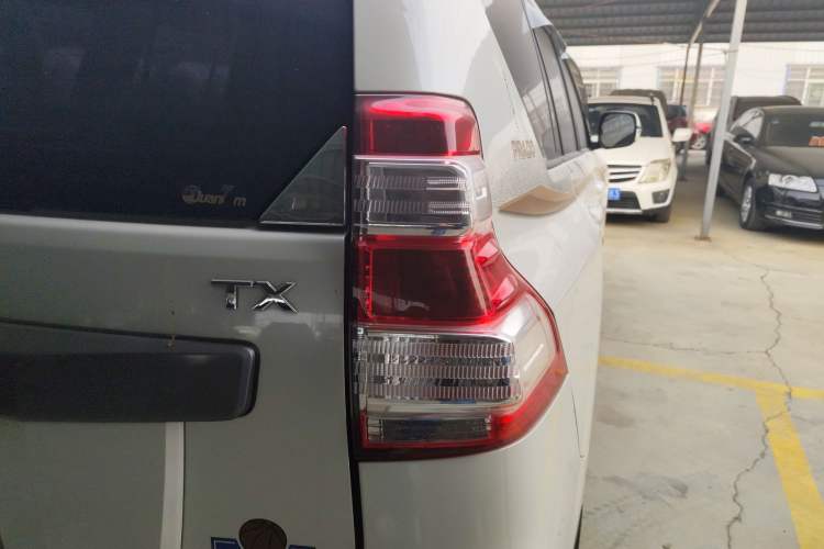 Used Toyota Prado 2015 2.7L Automatic Standard Edition
