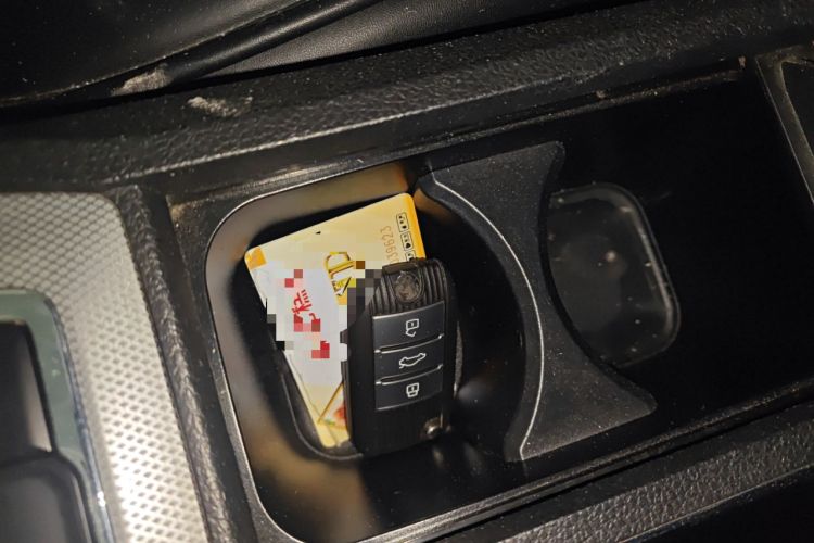 Used Roewe RX5 2016 20T Two-Wheel Drive Automatic Internet Smart Edition