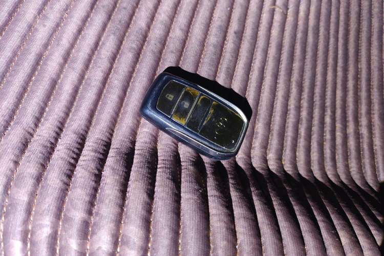 Used Toyota RAV4 2016 2.0L CVT Two-Wheel Drive Fashion Edition China V Standard
