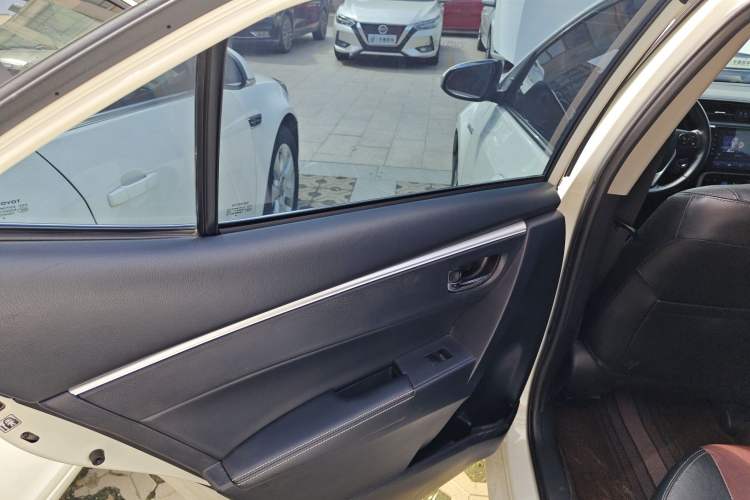 Used Toyota Corolla 2017 Revised Dual-Engine 1.8L E-CVT Elite Edition
