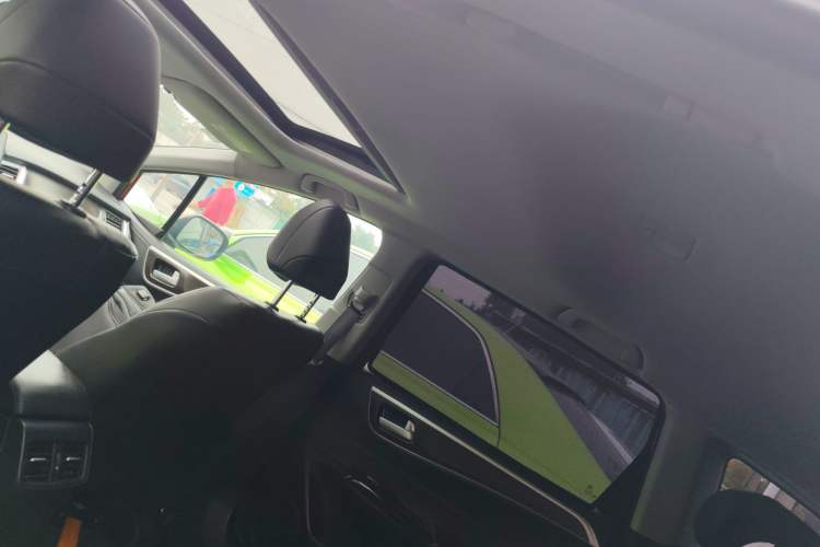 Used Honda Jade 2016 1.8L Automatic Comfort Elite Version 5 Seats
