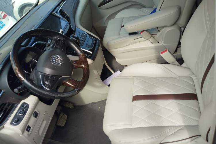 Used Buick GL8 2018 ES 28T Comfort Model China VI Standard
