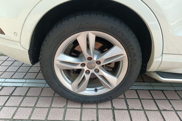 Used Audi Q3 2017 30 TFSI Fashion Model
