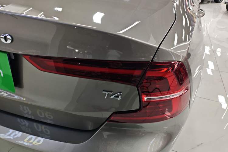 Used Volvo S60 2021 T4 Zhiyuan Luxury Edition