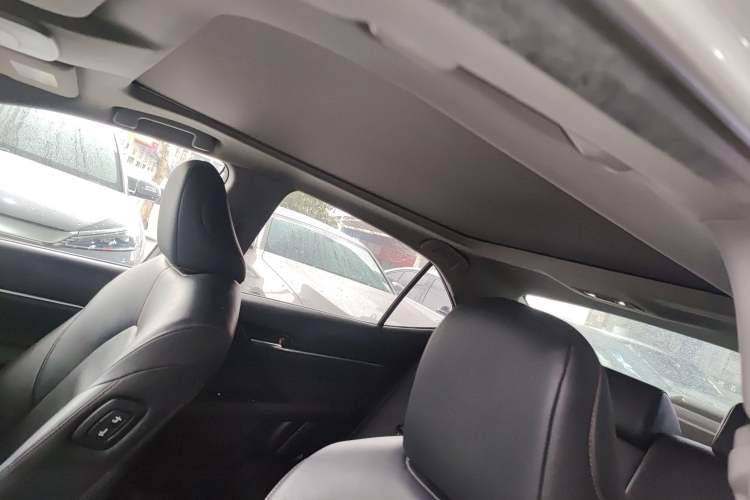 Used Toyota Camry 2018 Dual-Engine 2.5 HG Luxury Edition
