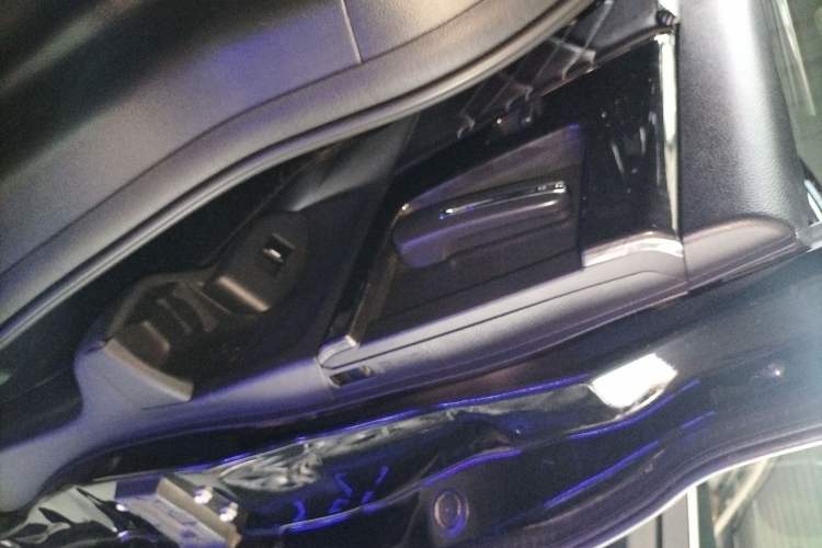 Used Honda Elysion 2019 2.0L Hybrid Luxury Edition
