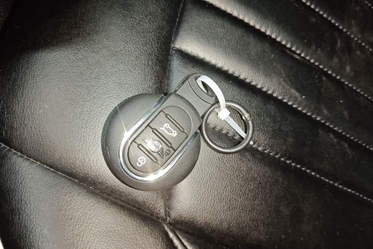 Used  MINI 2019 1.5T ONE PLUS
