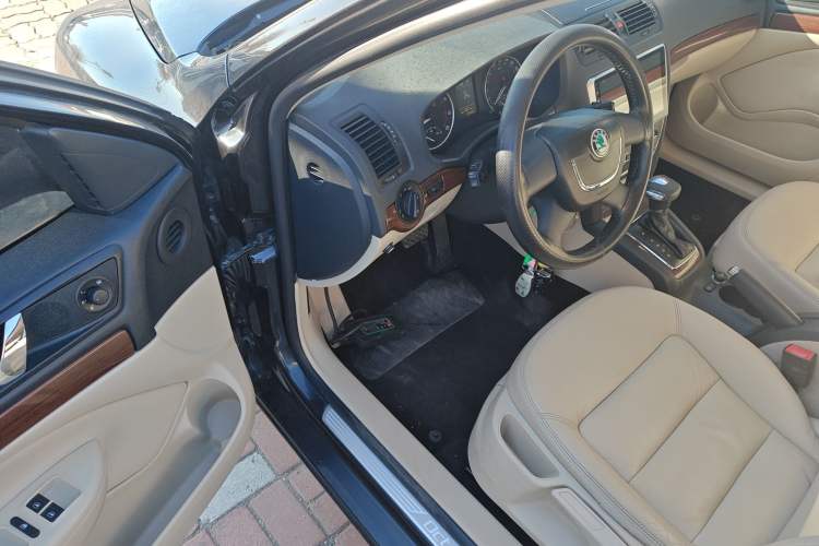 Used Skoda Octavia 2013 1.6L Automatic Yijun Edition