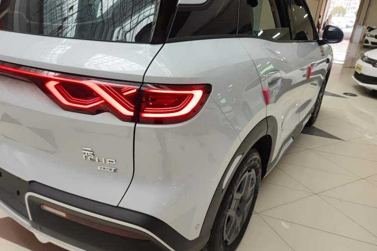 Used BYD Yuan UP 2025 Intelligent Driving Version 401 KM Dynamic Edition
