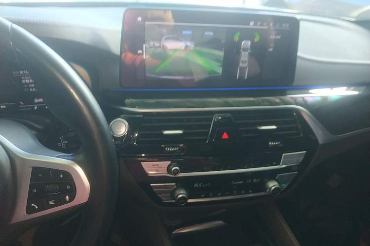 Used BMW 5 Series 2021 525Li M Sport Package
