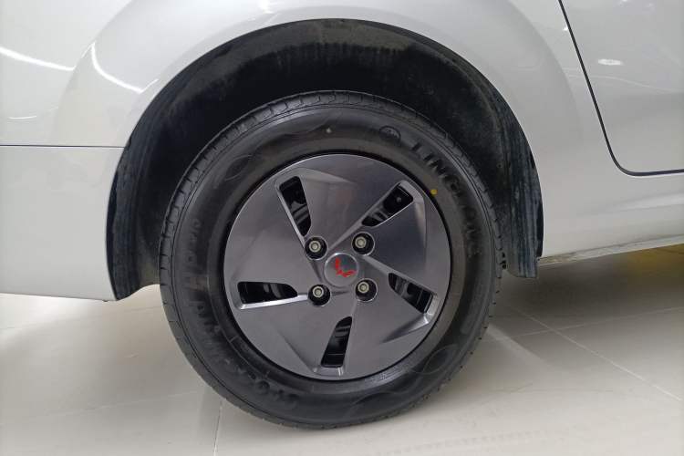 Used Wuling Hongguang New Energy 2025 Extended-Range Hybrid 50KM Comfort Version