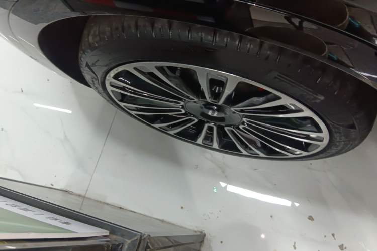 Used Hima AITO M9 2025 All-Electric Ultra Version 100 kWh 5-Seater Model