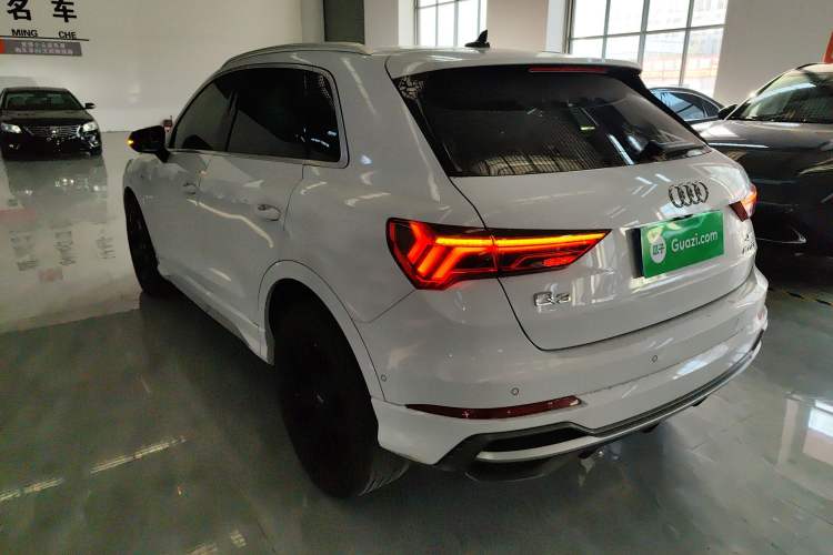 Used Audi Q3 2021 35 TFSI Fashion Dynamic Model
