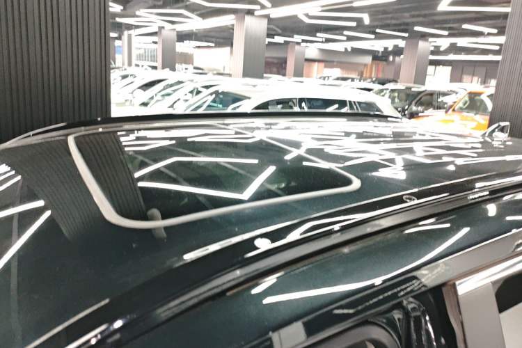 Used Toyota RAV4 2022 Dual-Engine 2.5L E-CVT Four-Wheel Drive Elite Plus Edition
