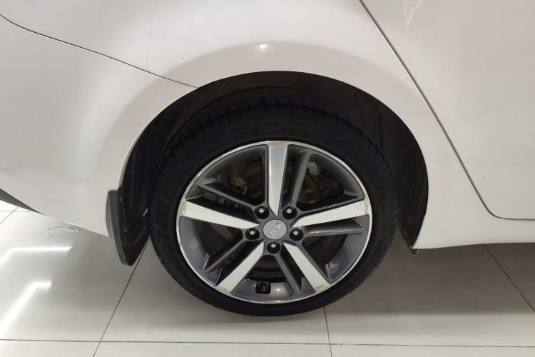 Used Kia K3 2015 1.6L Manual GL