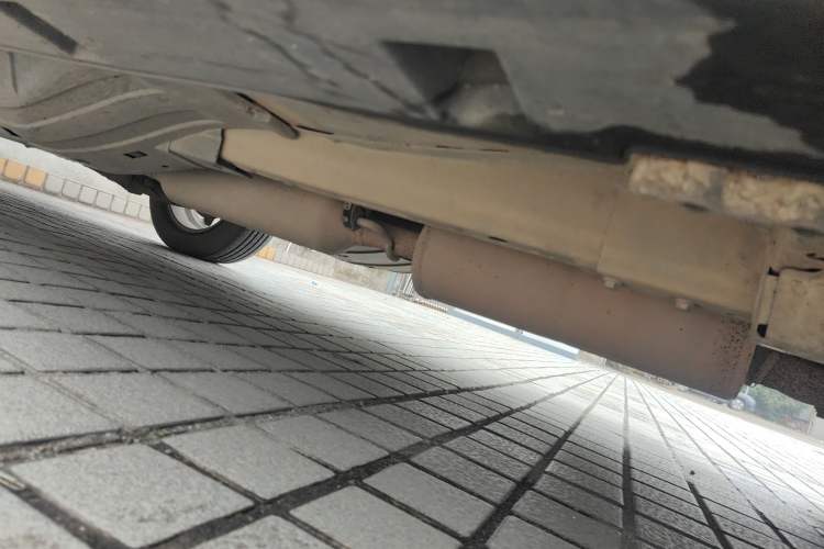 Used Dongfeng Aeolus AX7 2015 2.0L Manual Zhiyi Trim