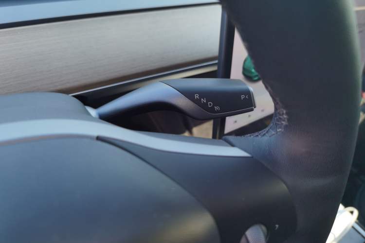 Used Tesla Model Y 2021 Standard Range Rear-Wheel Drive Version
