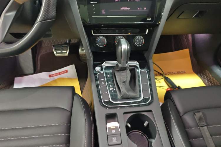 Used Volkswagen Magotan 2023 2 Million Units Limited-Edition 280TSI DSG Comfort Version
