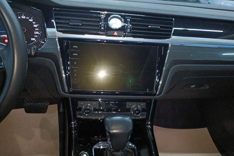 Used Volkswagen Phideon 2018 Revised Version 380TSI Two-Wheel Drive Business Edition