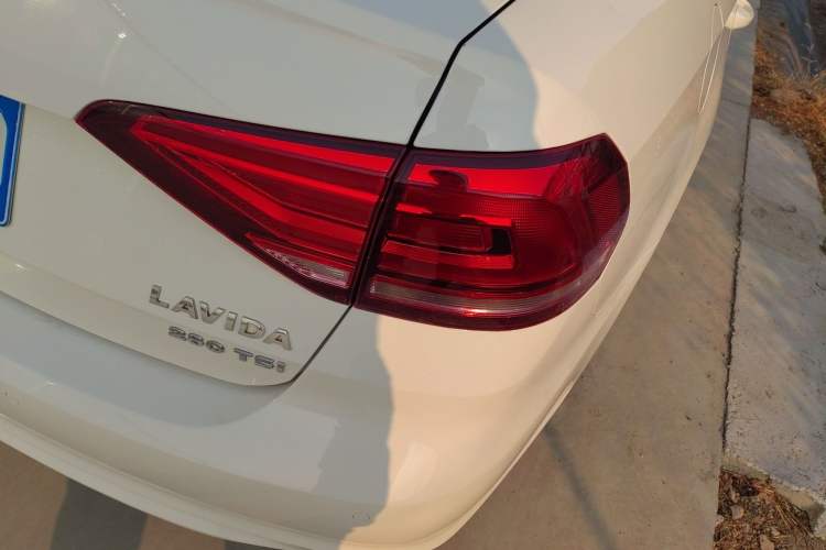 Used Volkswagen Lavida 2019 Lavida Start 1.5L Automatic Trendy Version China VI Standard
